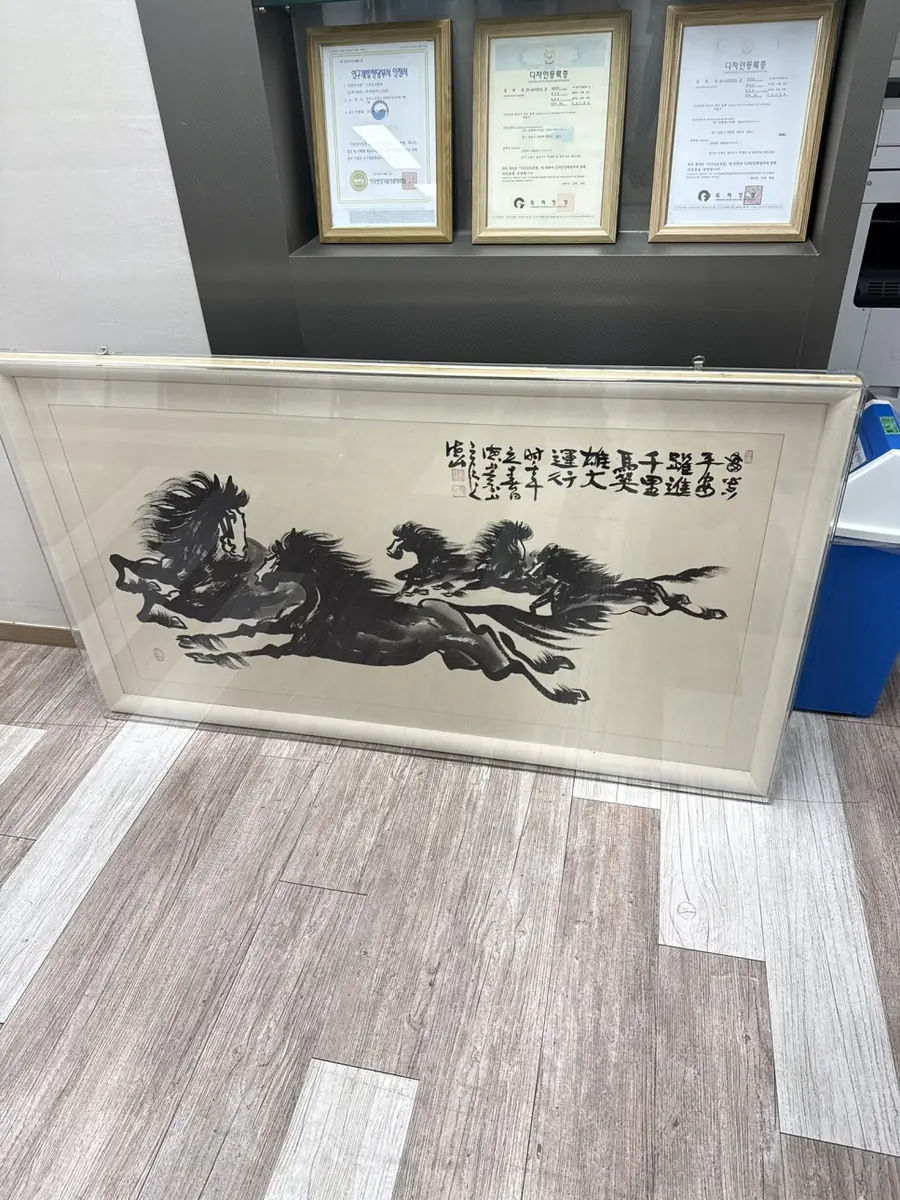 20년 된 붓글씨 말 그림 재표구, 한화비즈메트로2차 사무실 현장 사진 2